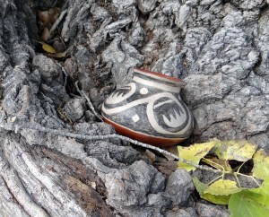 A Gila Polychrome reproduction made and photographed by Andy Ward.